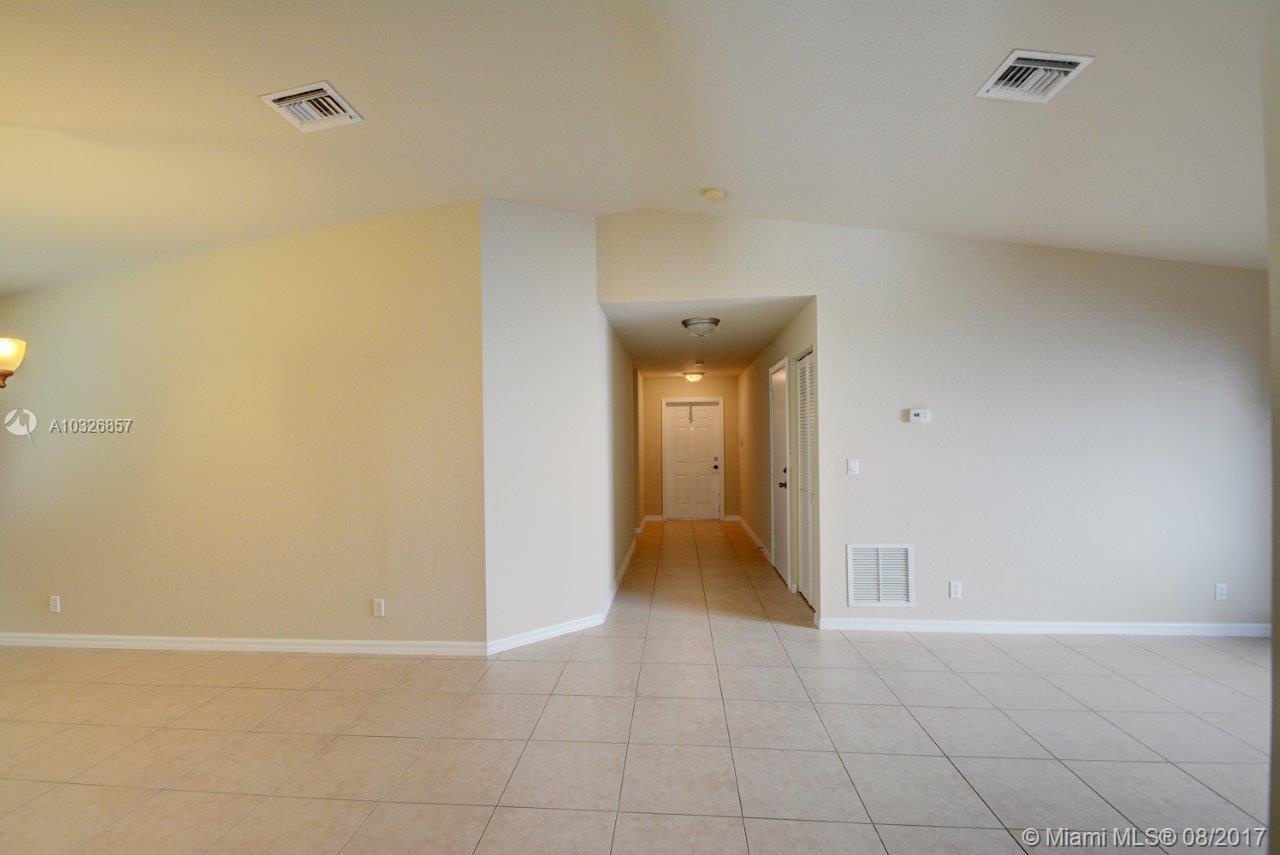 MARTINS CROSSING - Residential