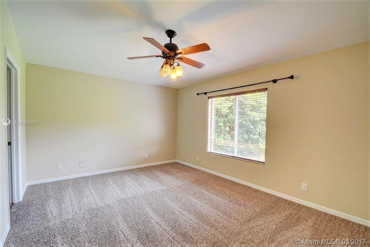 MARTINS CROSSING - Residential