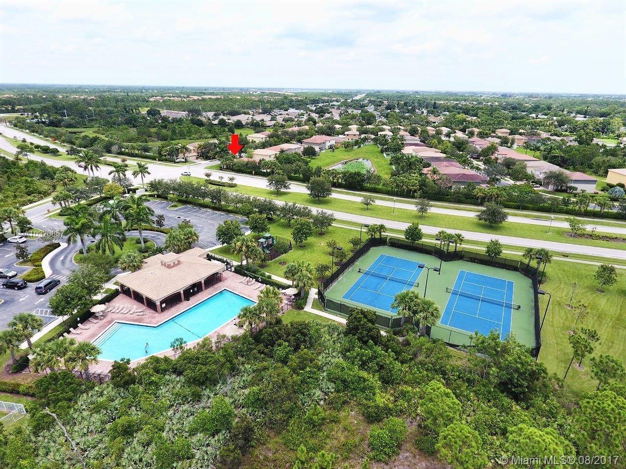 MARTINS CROSSING - Residential