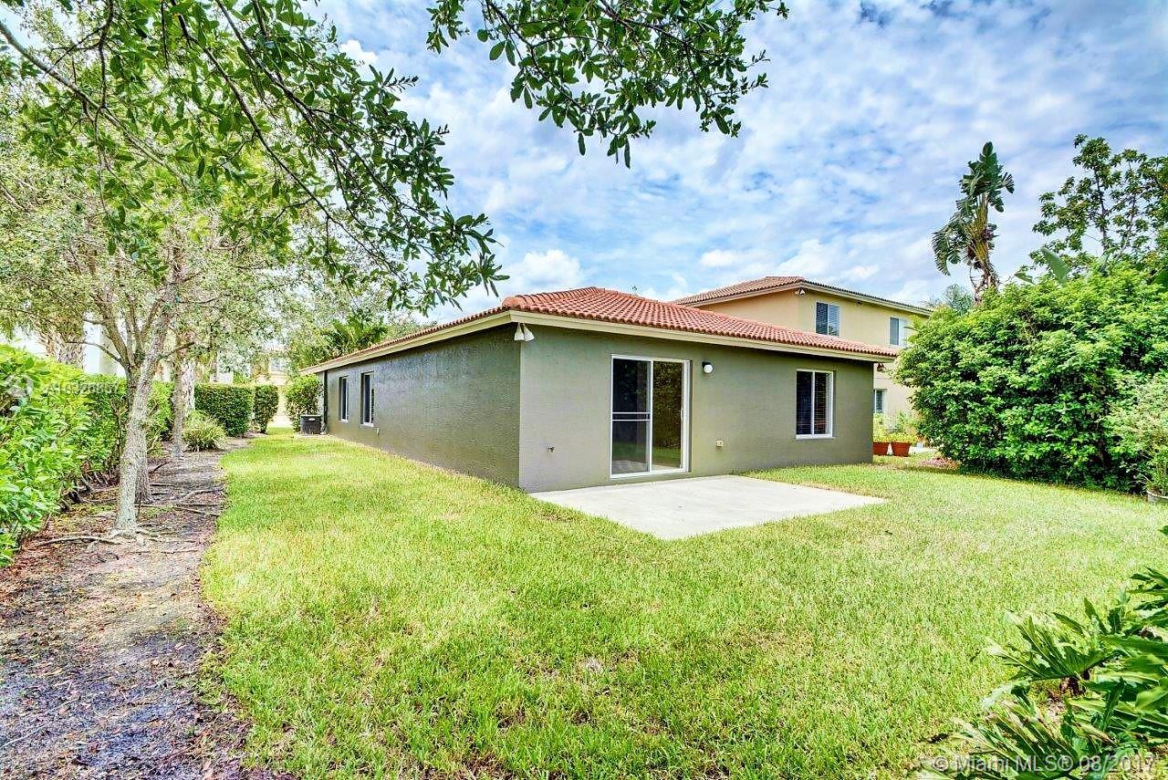 MARTINS CROSSING - Residential