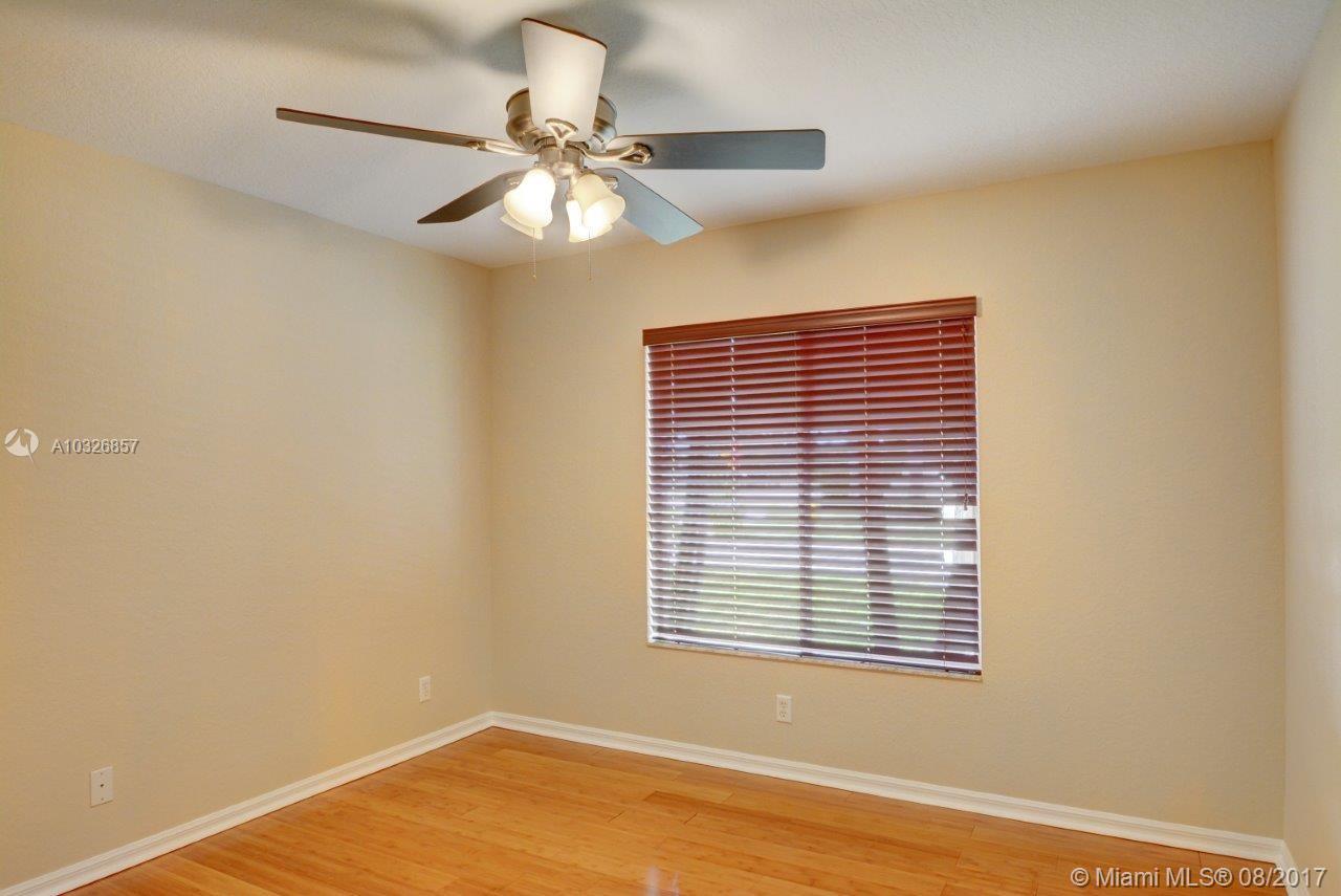 MARTINS CROSSING - Residential