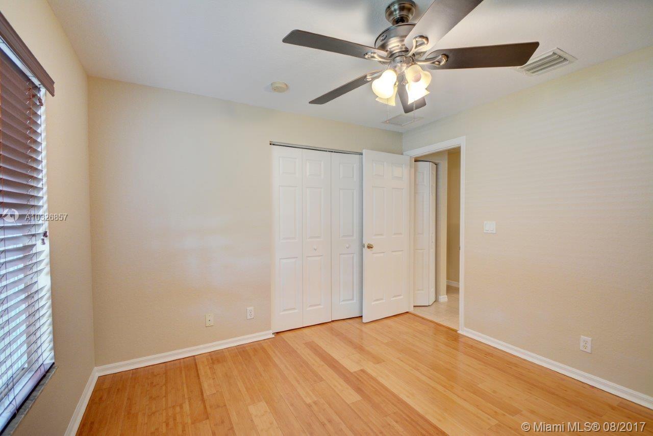 MARTINS CROSSING - Residential