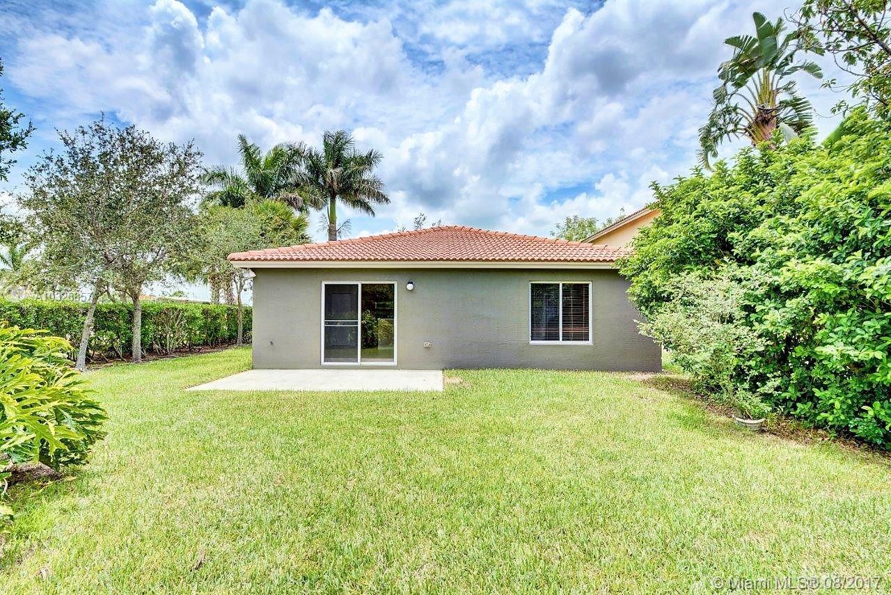 MARTINS CROSSING - Residential