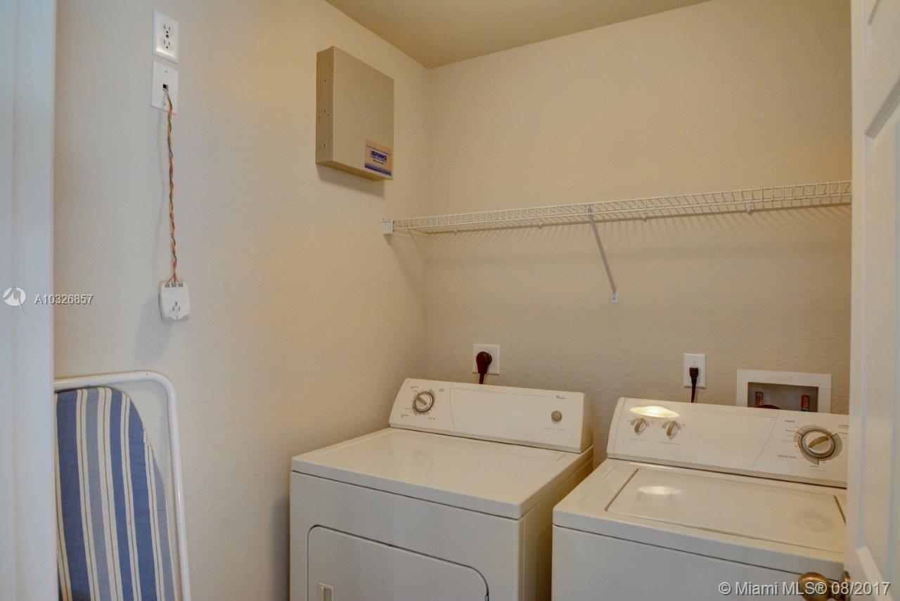 MARTINS CROSSING - Residential