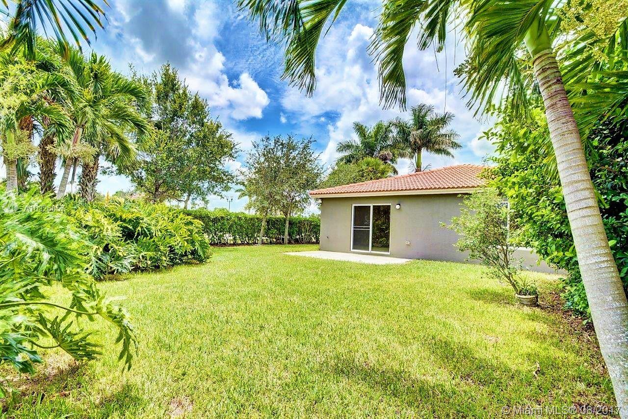 MARTINS CROSSING - Residential