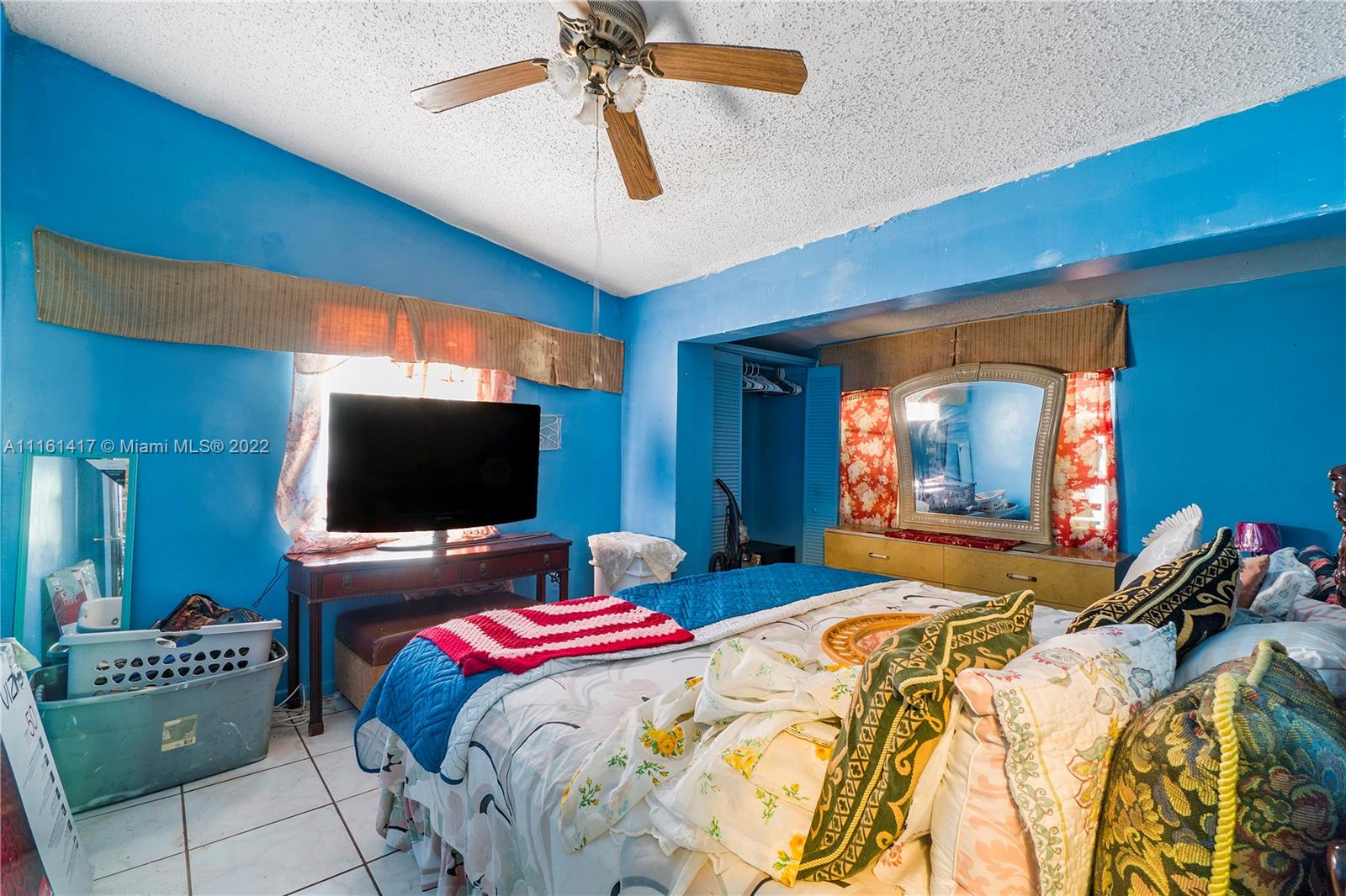 GOLDEN GLADES PARK 5TH AD - Residential