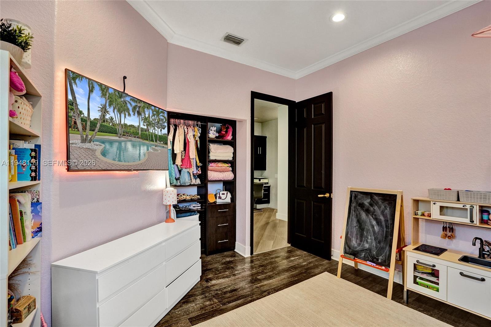 HIGHLAND RANCH ESTATES - Residential