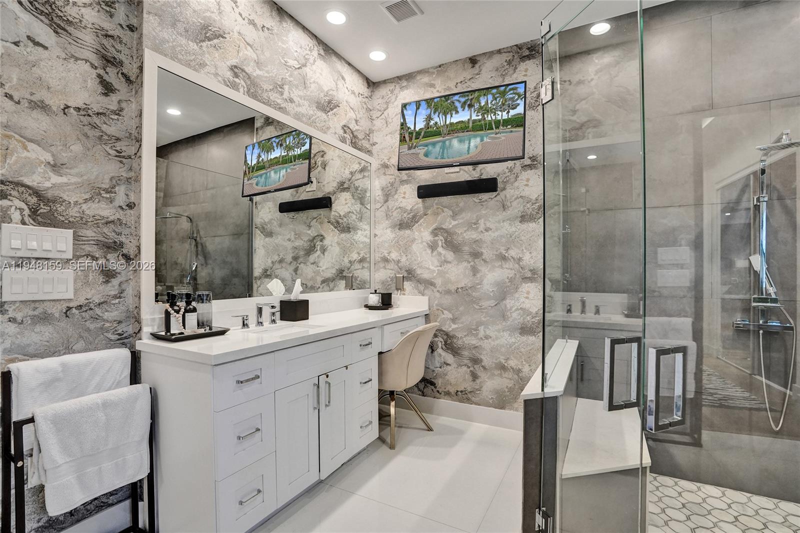 HIGHLAND RANCH ESTATES - Residential