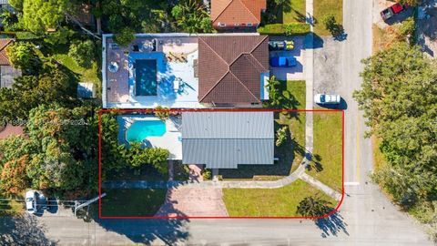 Florida CoLiving Houses For Sale 8850 NE 4th Ave El Portal FL 33138