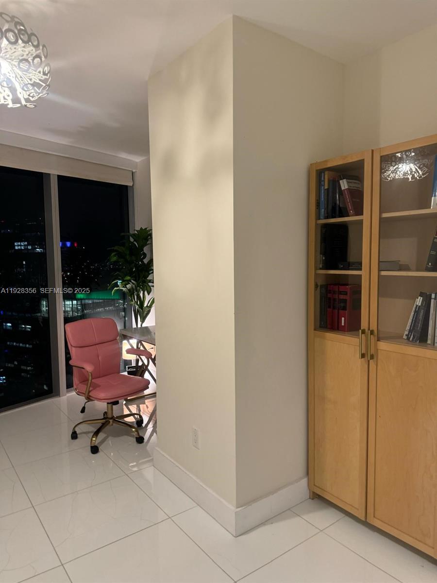 ICONBRICKELL CONDO NO 1 - Residential