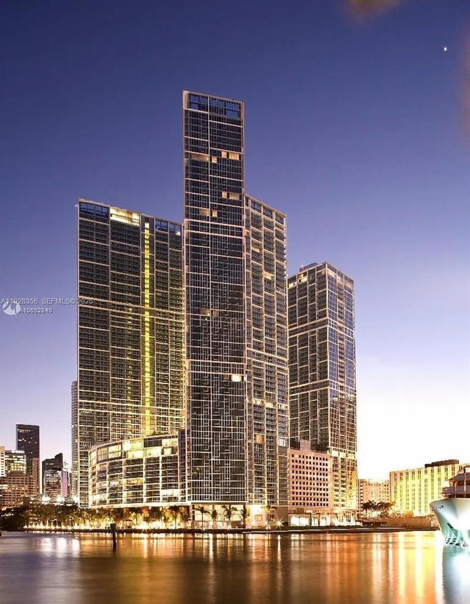 ICONBRICKELL CONDO NO 1 - Residential
