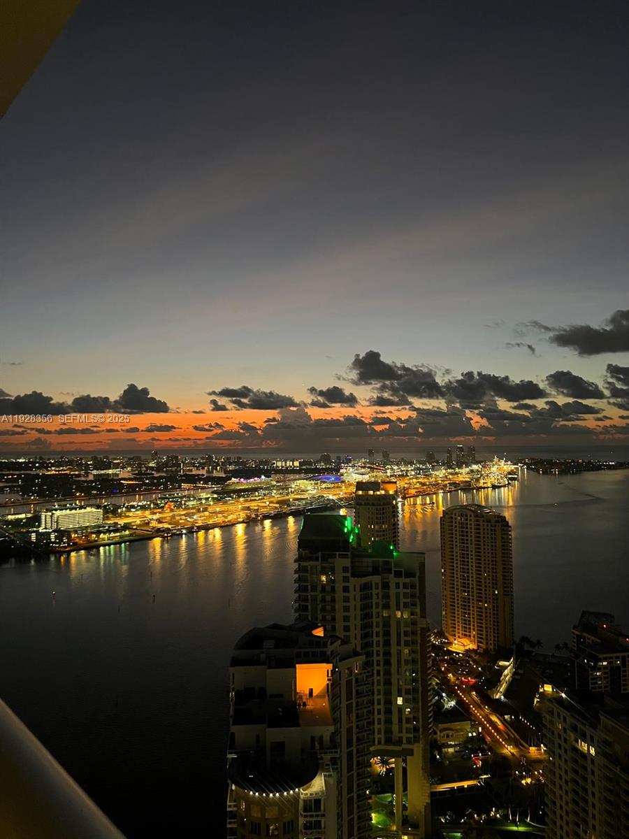 ICONBRICKELL CONDO NO 1 - Residential