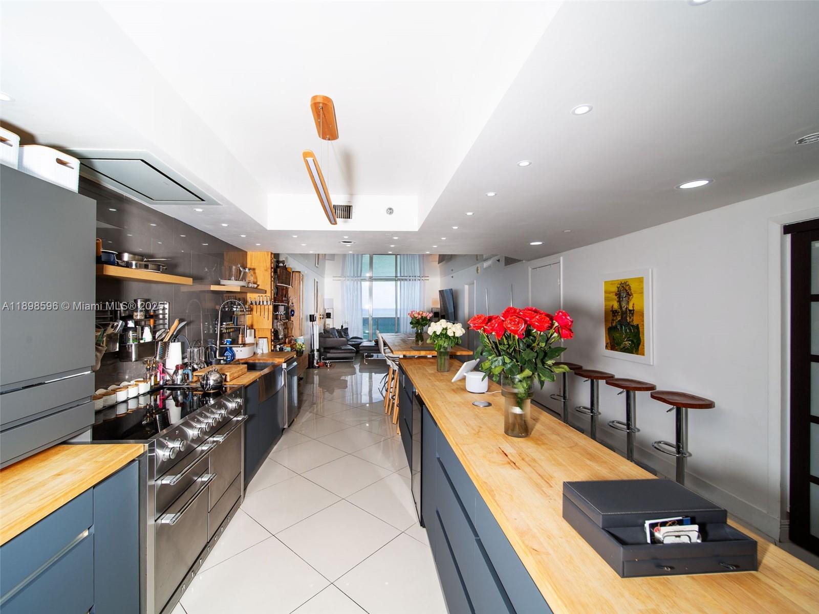 BEACH CLUB THREE CONDO - Residential