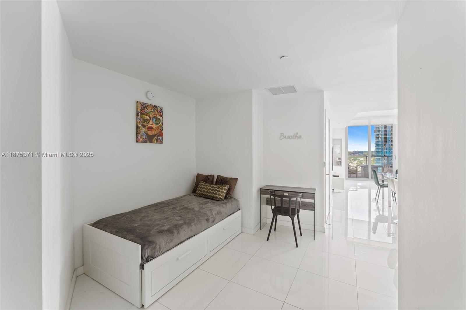 851 NE 1st Ave 1700
