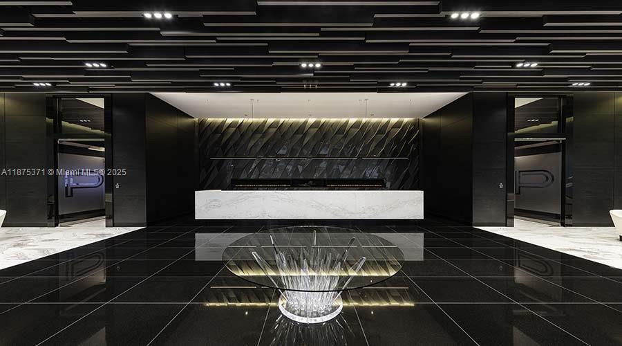 PARAMOUNT MIAMI WORLDCENT - Residential