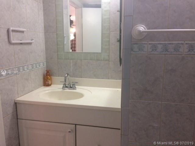 OAKLAND SHORES 1 CONDO - Residential Lease