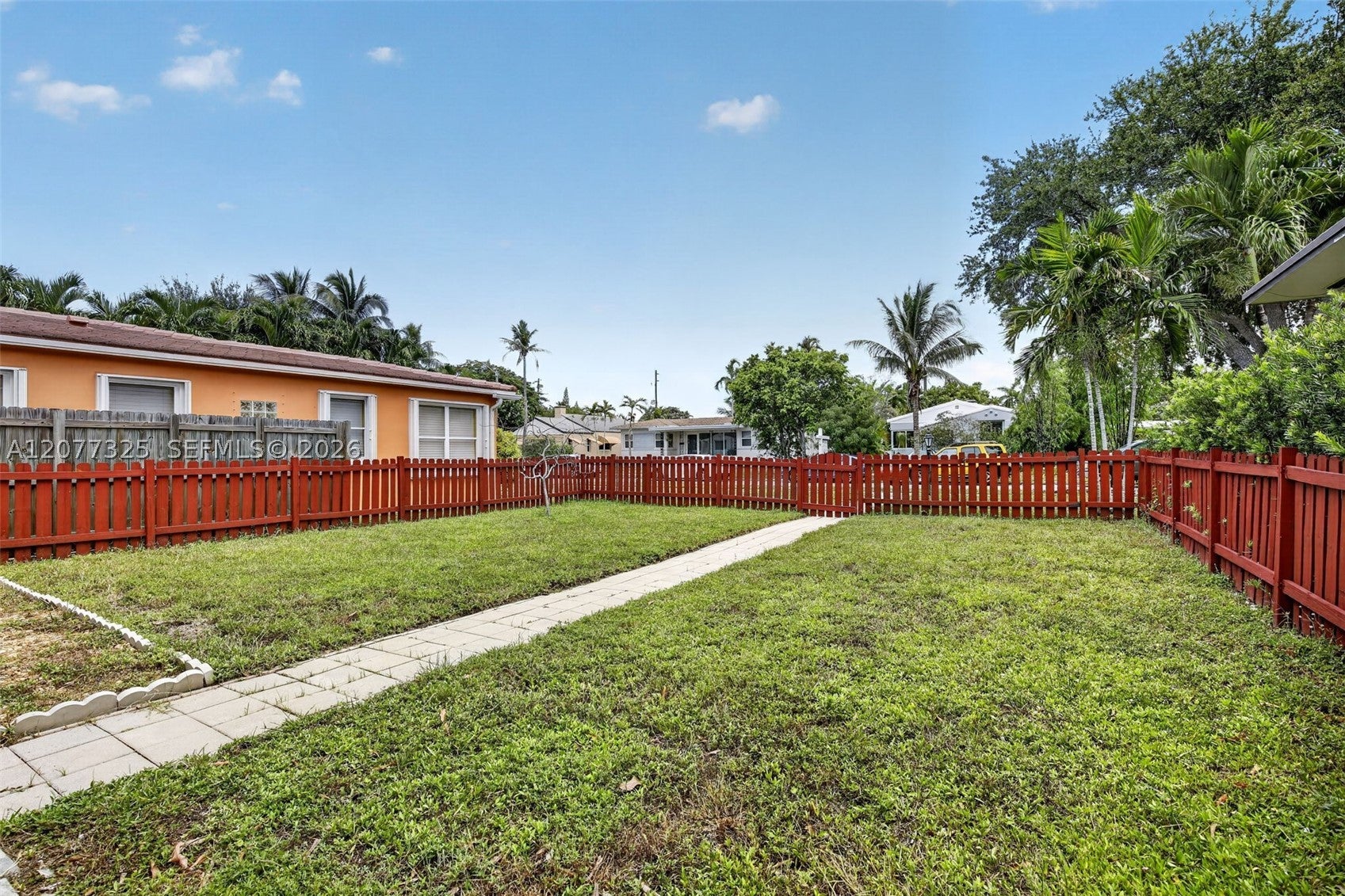 1527 Jackson St, Hollywood FL 33020