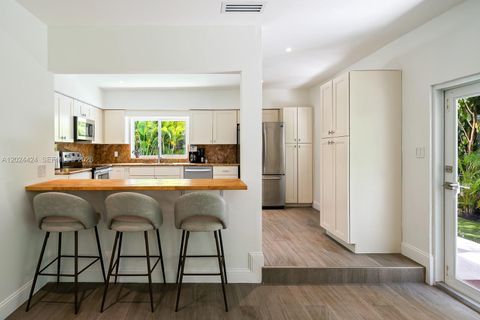 Tiny photo for 2508 Anderson Rd, Coral Gables, FL 33134 (MLS # A12024424)