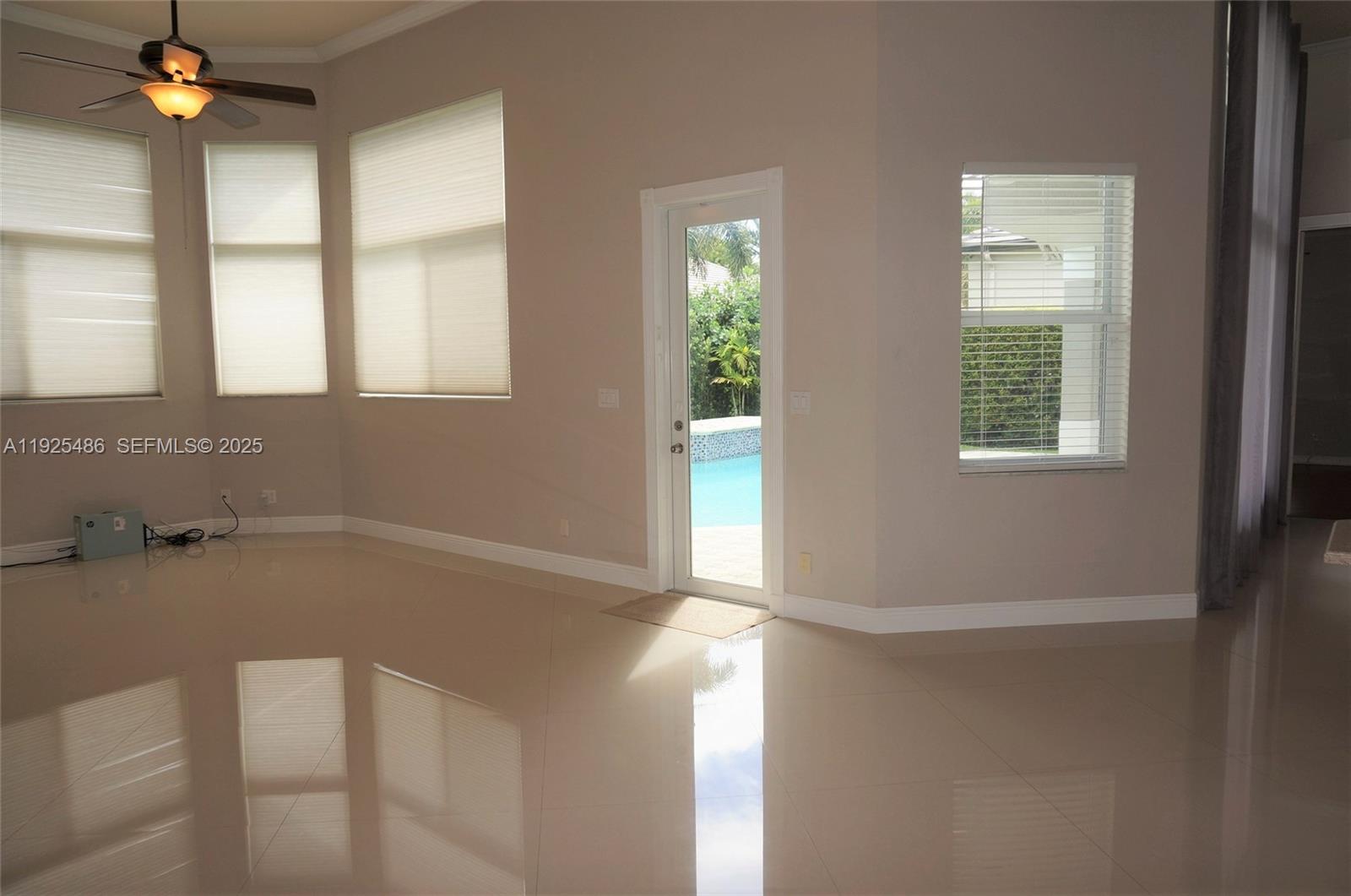 ROLLING HILLS GOLF & TENN - Residential Lease