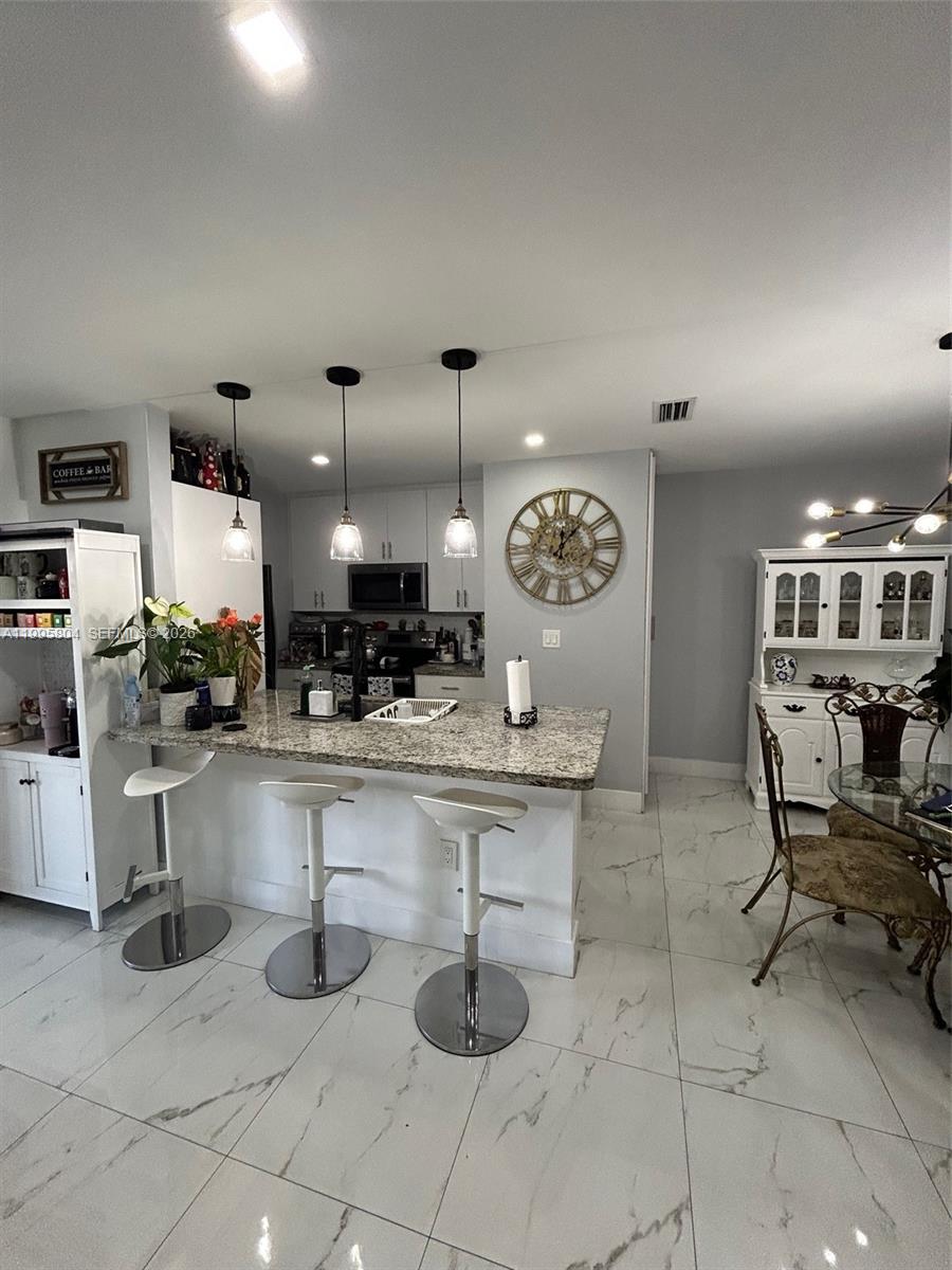 THE FOUNTAINS I CONDO - Residential