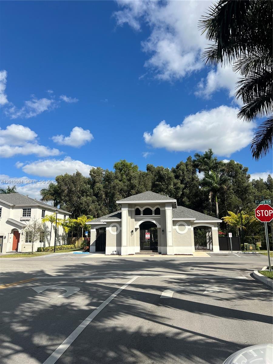 WALDEN PLACE II - Residential
