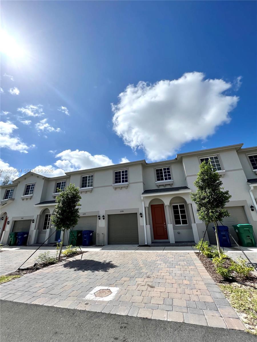 WALDEN PLACE II - Residential