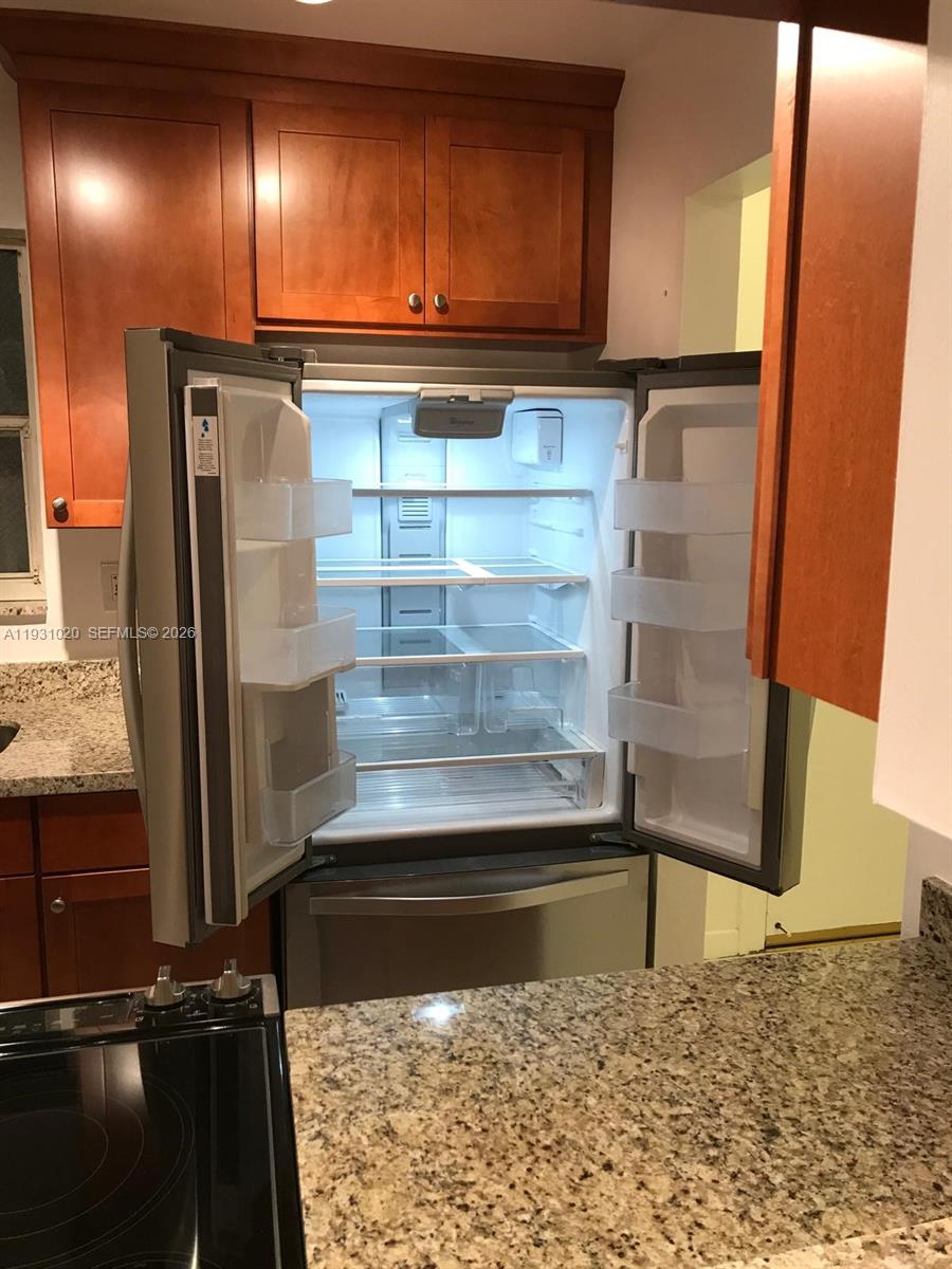 160 SW 30th Ave 104A