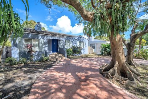 2537 SW 15th St Miami FL 33145