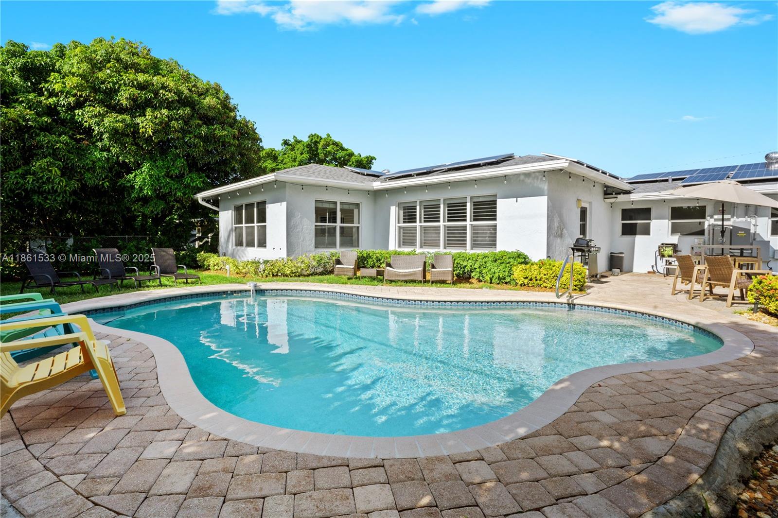 DEERFIELD BEACH GARDENS - Residential