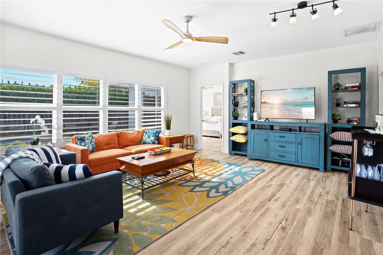DEERFIELD BEACH GARDENS - Residential