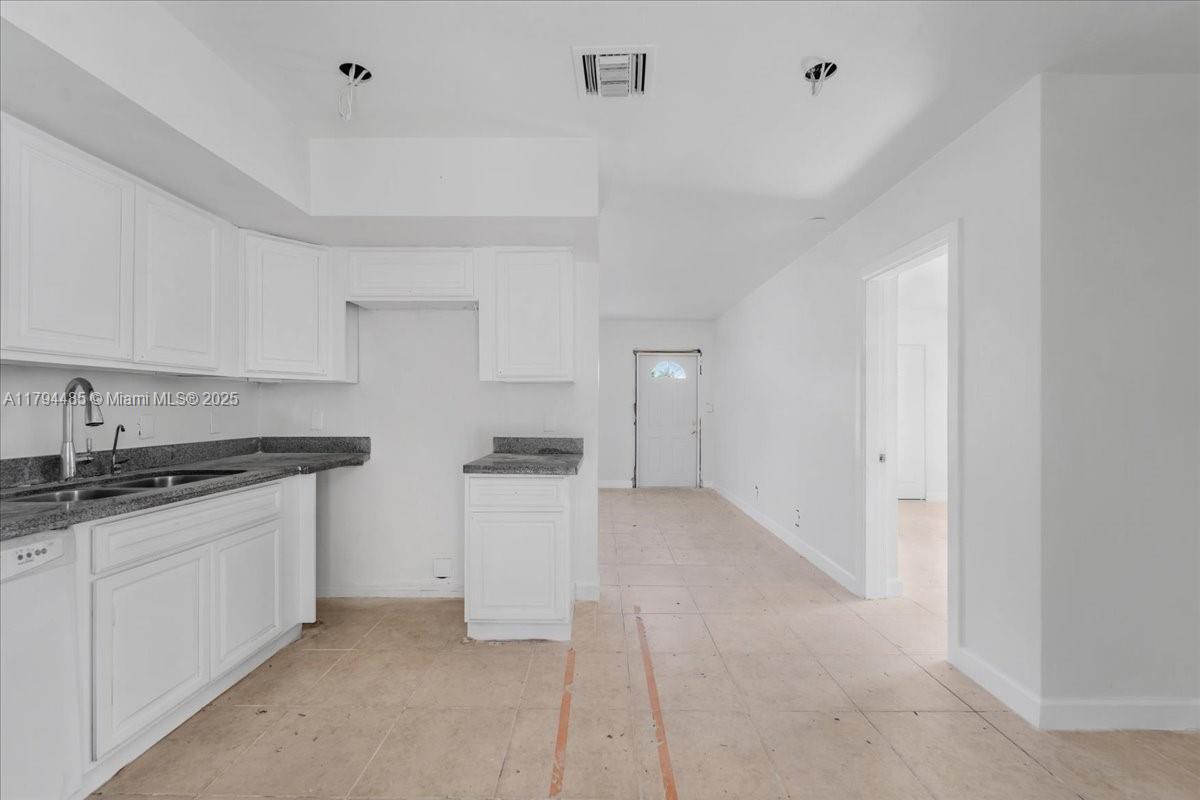 BEVERLY PARK - Residential