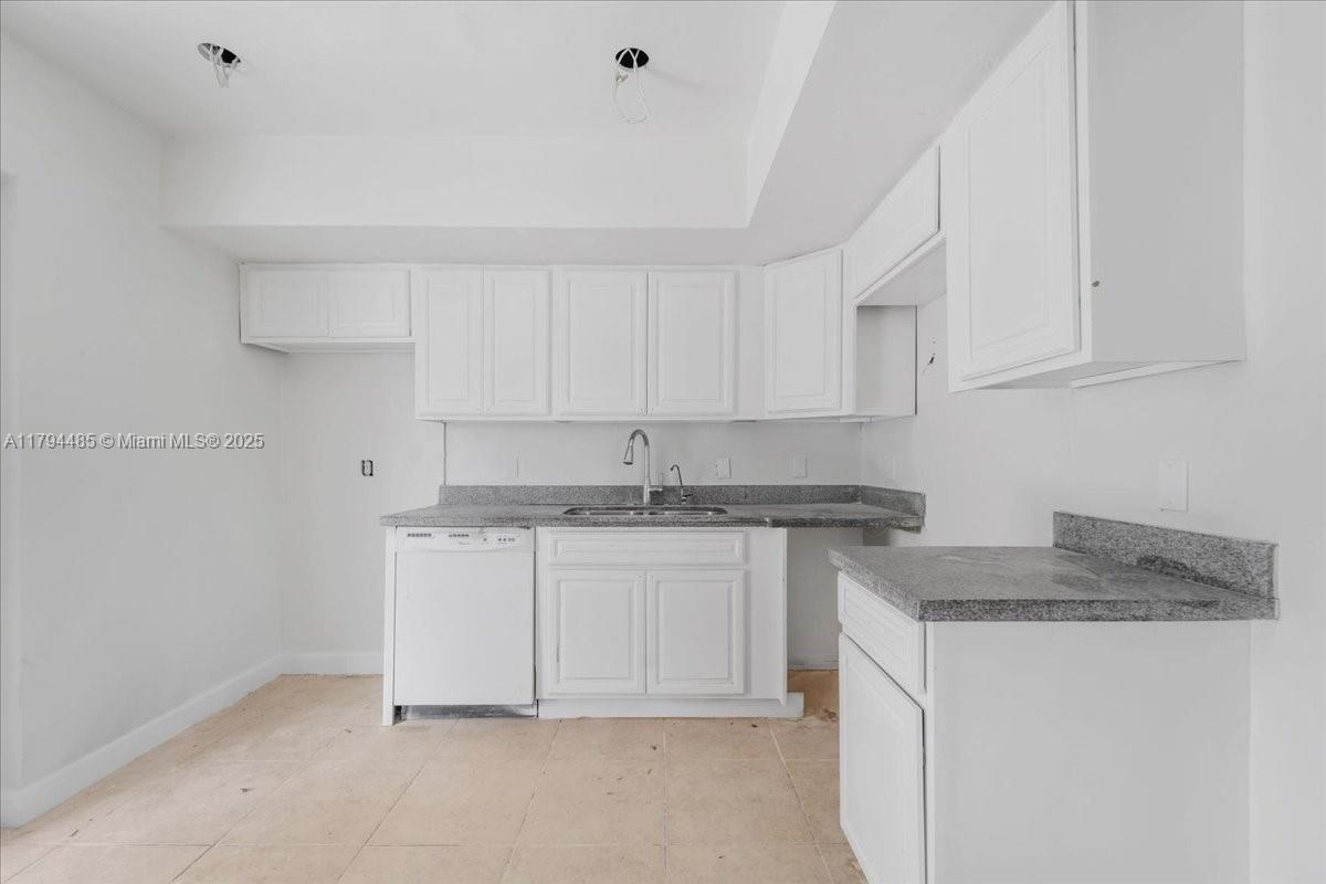 BEVERLY PARK - Residential