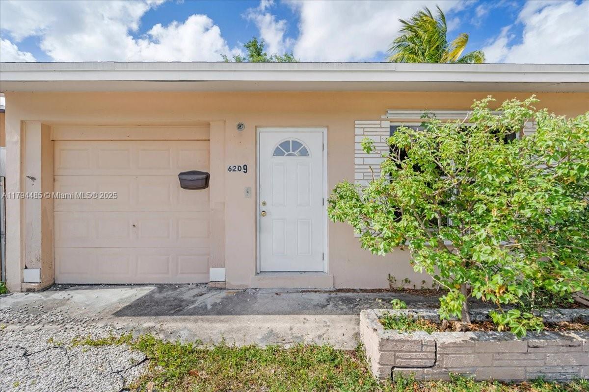 BEVERLY PARK - Residential