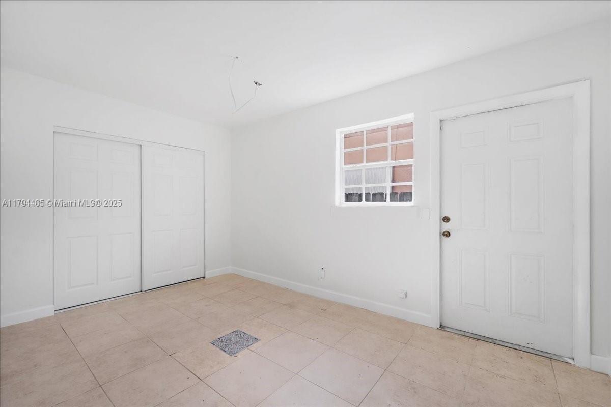 BEVERLY PARK - Residential