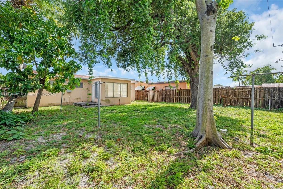 BEVERLY PARK - Residential