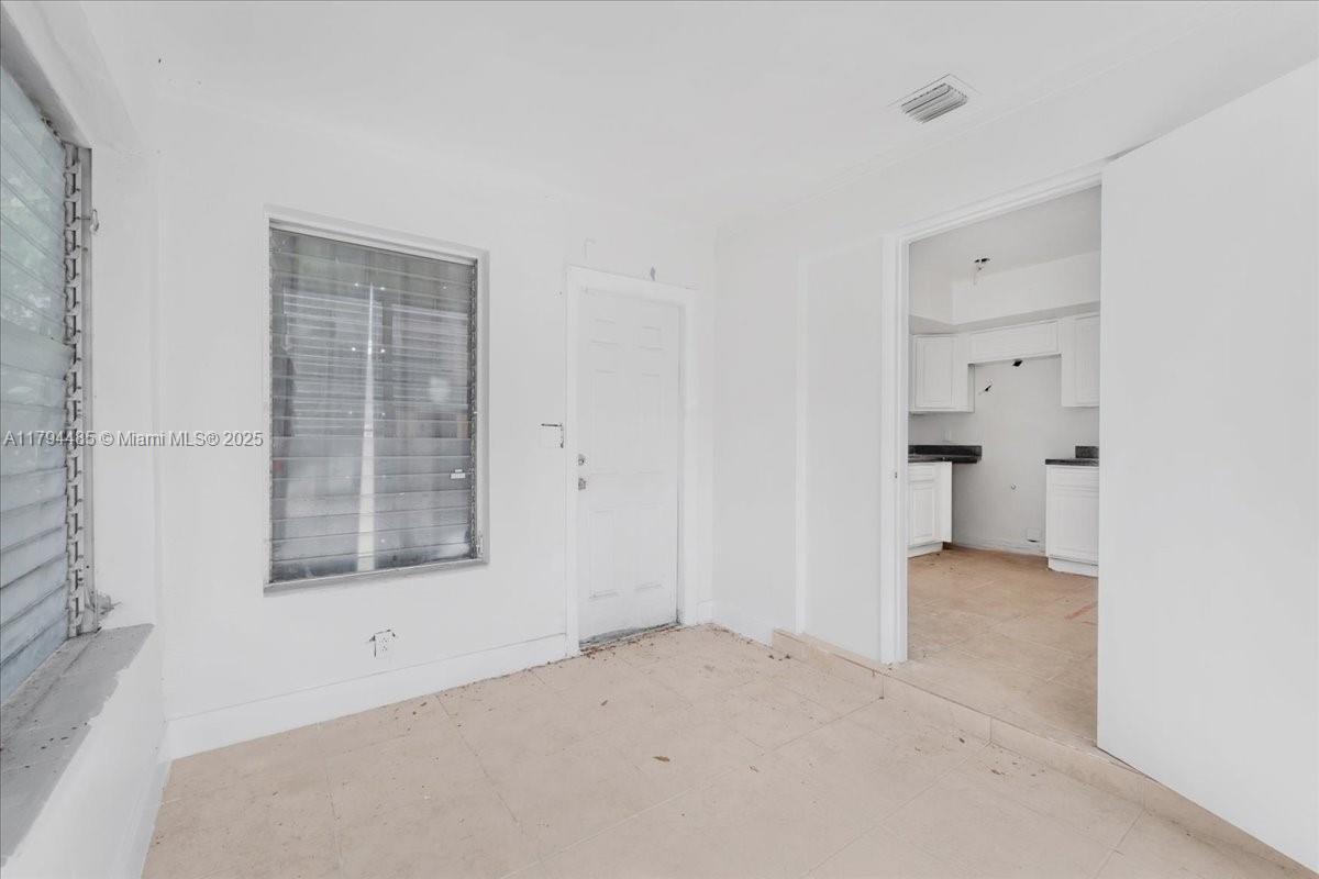 BEVERLY PARK - Residential