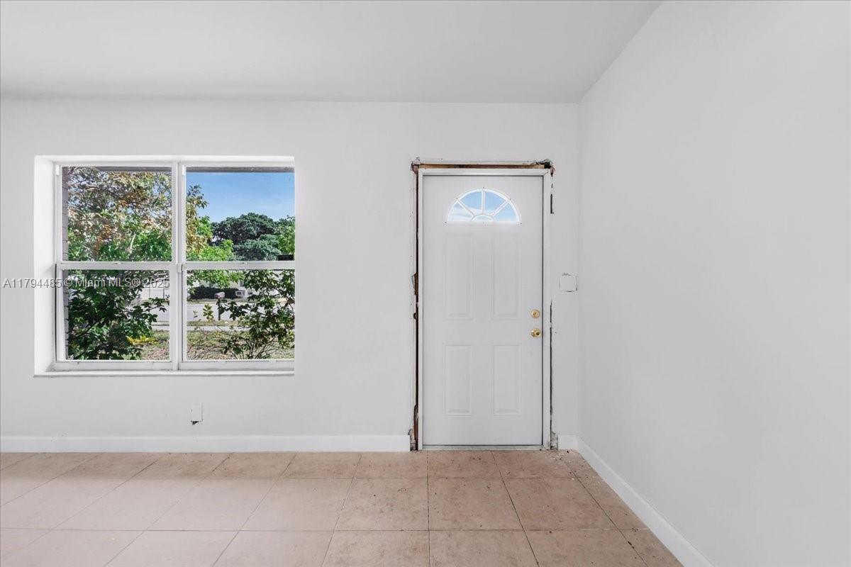 BEVERLY PARK - Residential