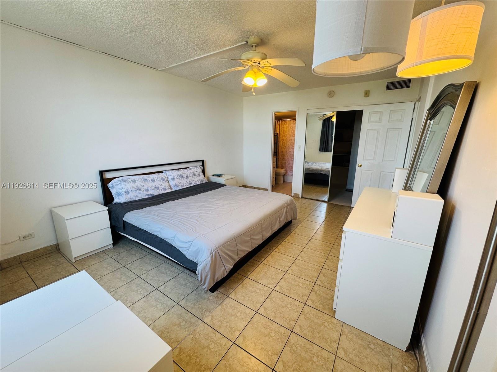 EASTERN SHORES WHITE HOUS - Residential