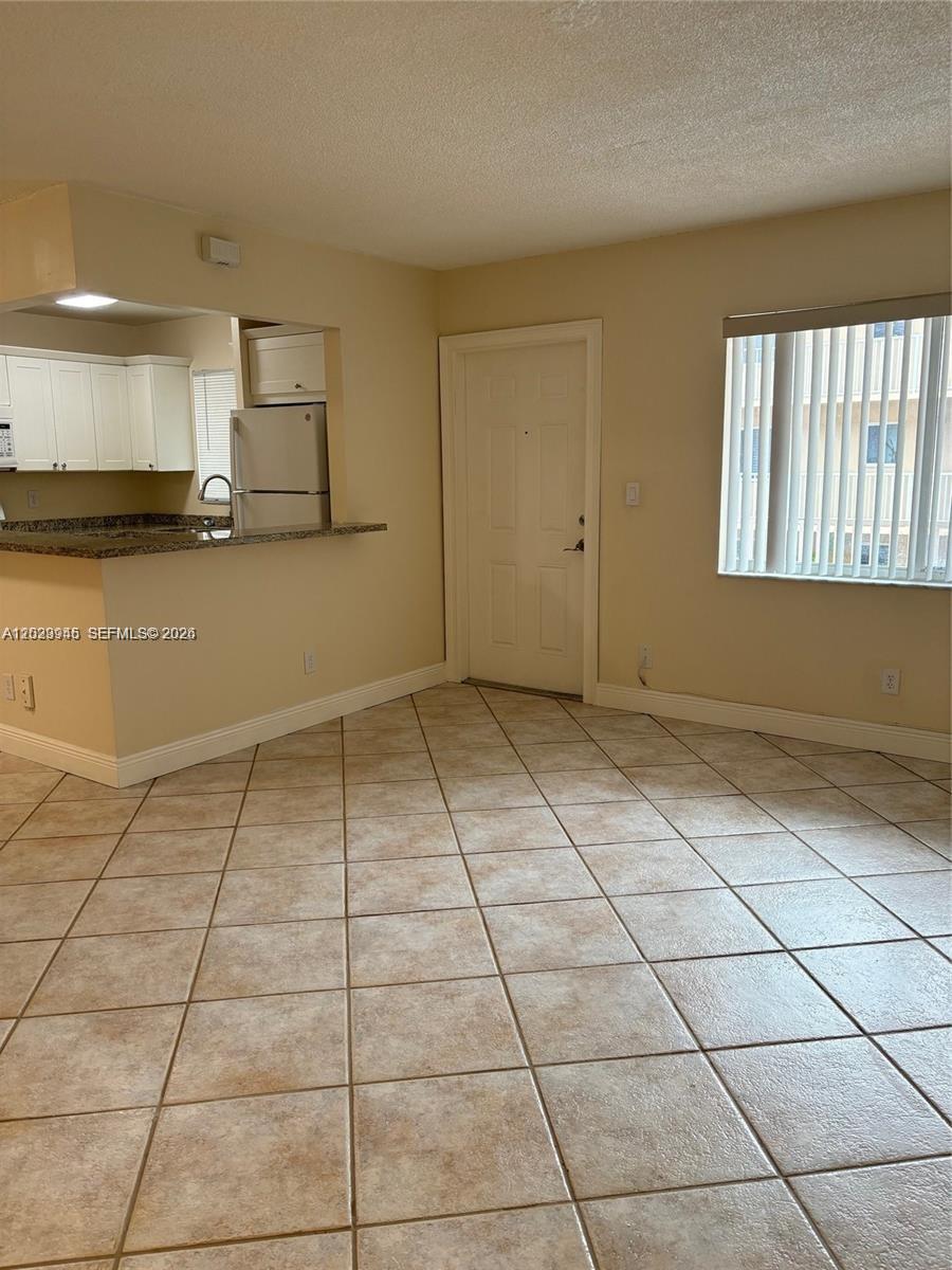SUZANNE PLAZA CONDO - Residential
