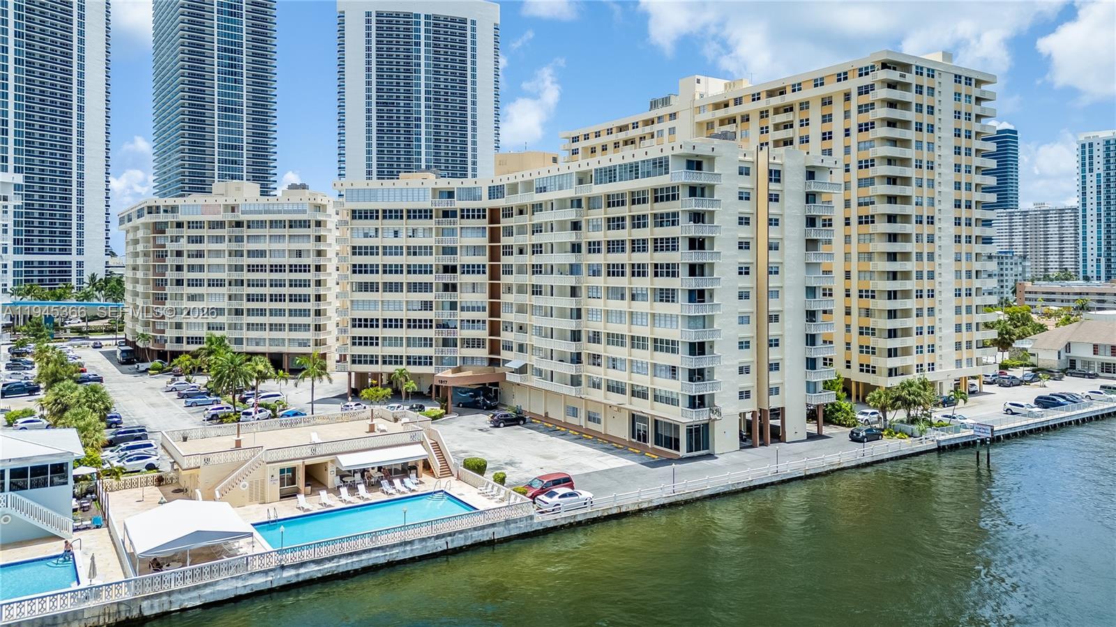 IMPERIAL TOWERS CONDO - Residential