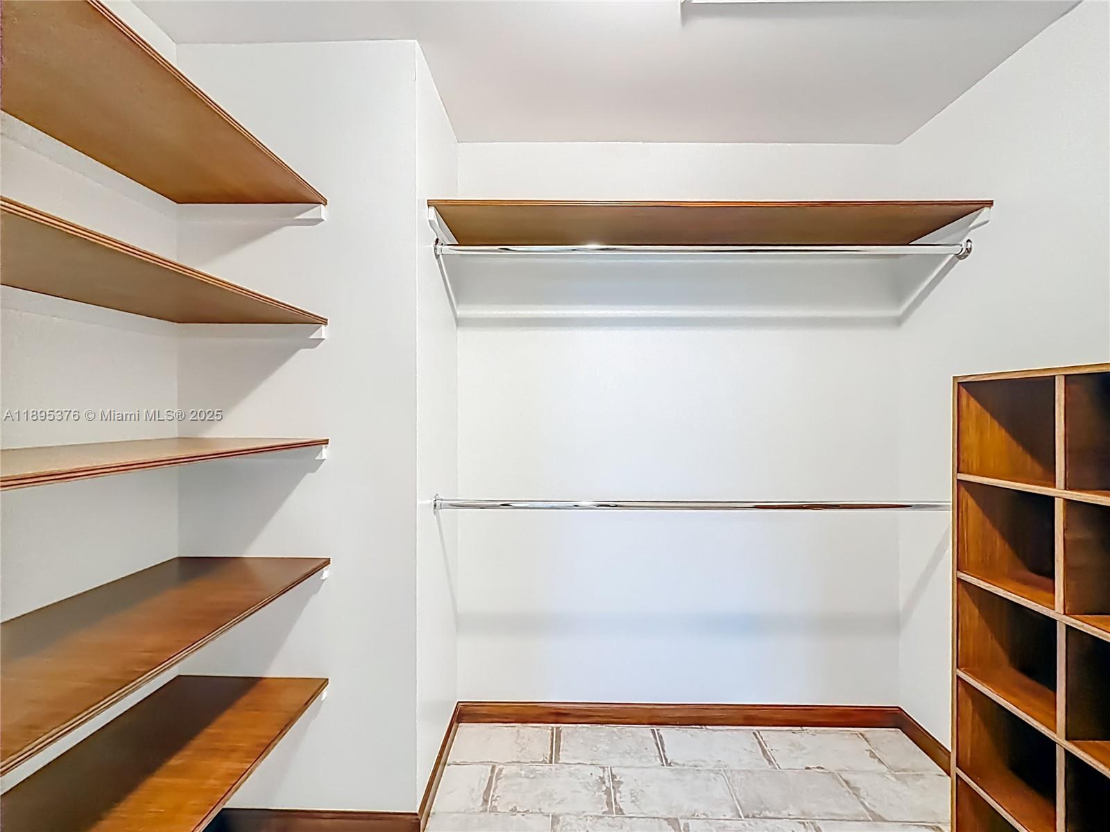 COUNTRYSIDE WEST - Residential Lease