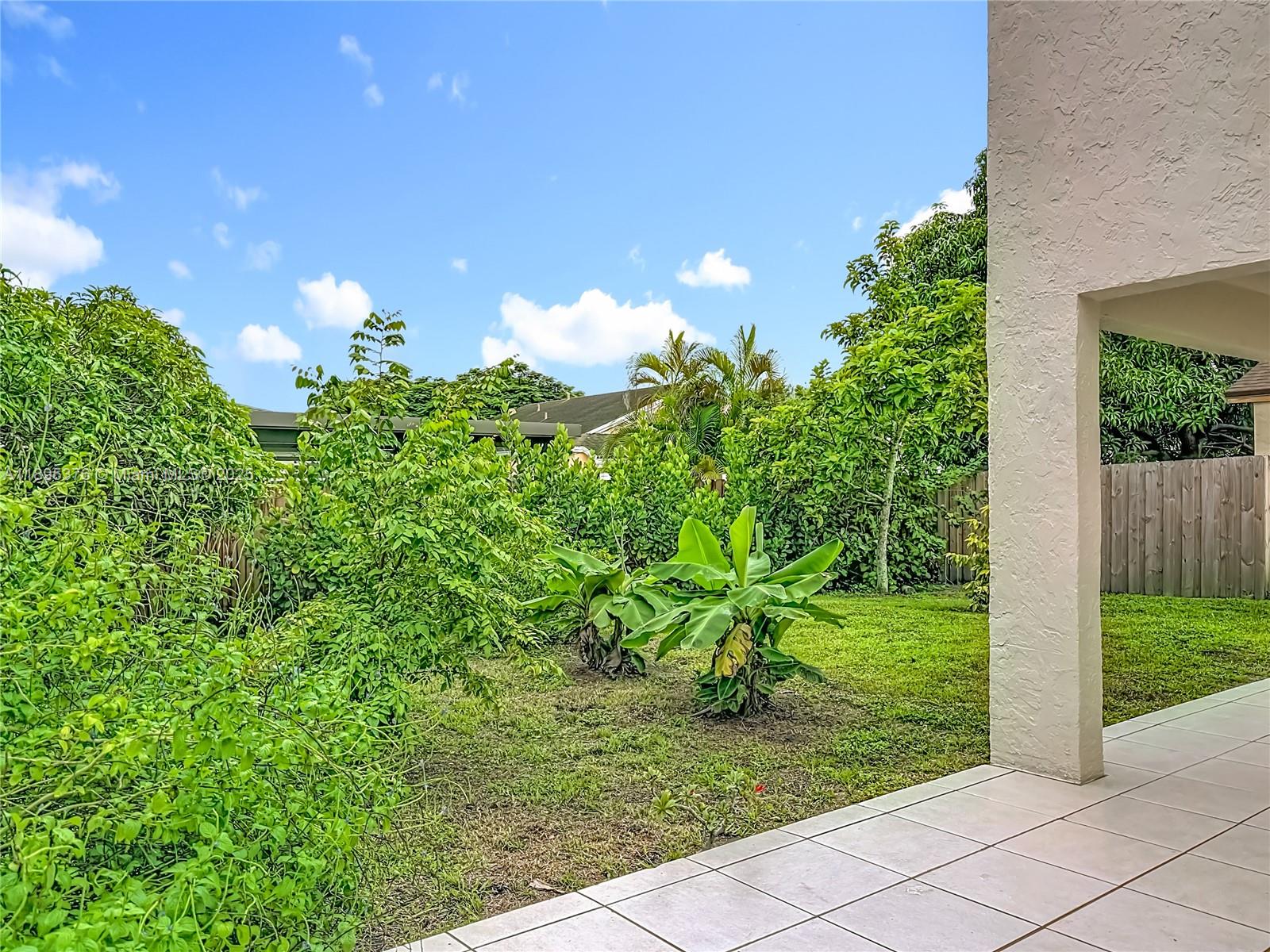 COUNTRYSIDE WEST - Residential Lease