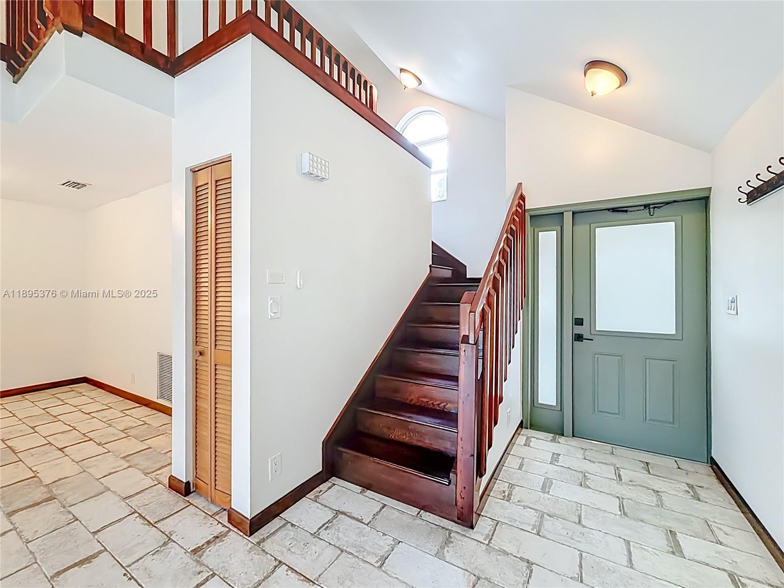 COUNTRYSIDE WEST - Residential Lease