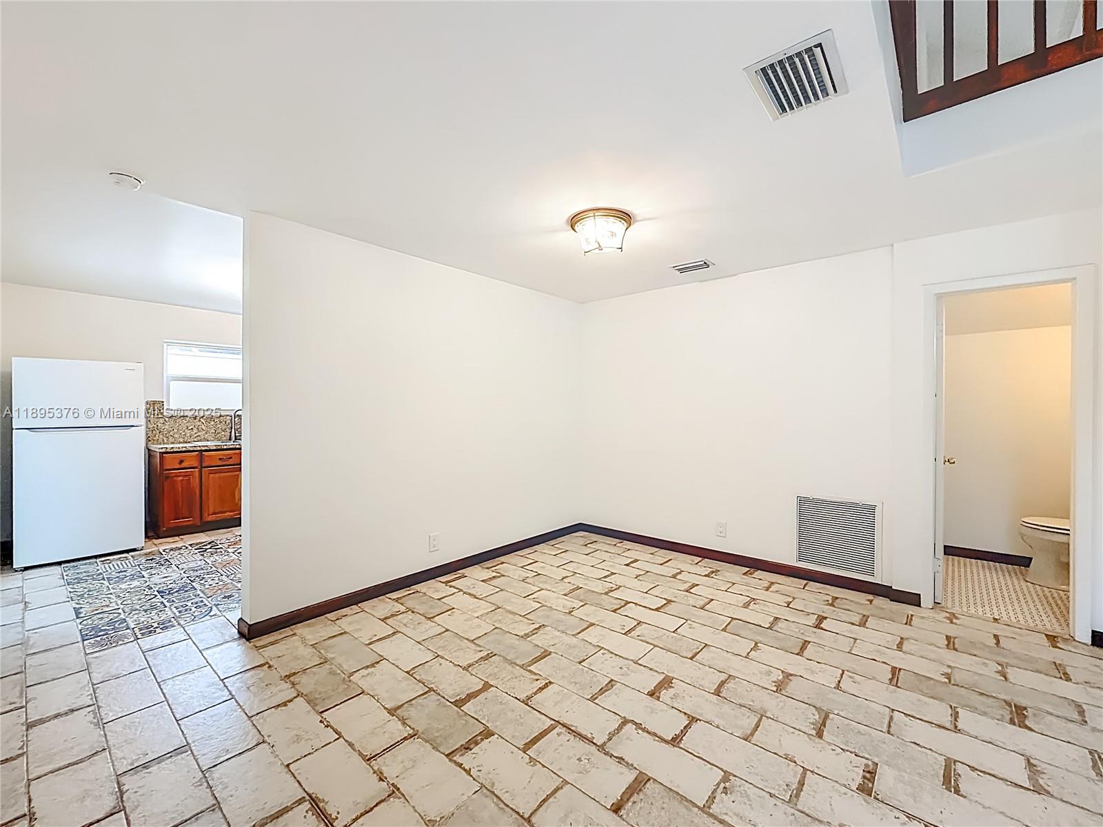 COUNTRYSIDE WEST - Residential Lease