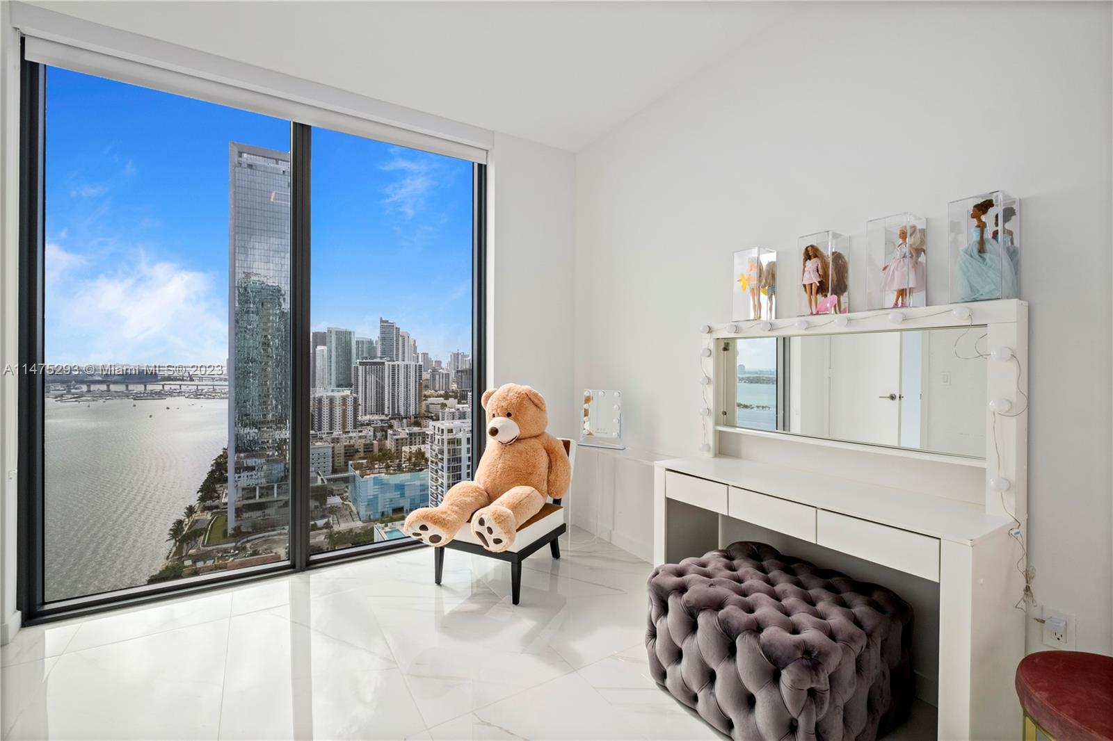 BISCAYNE BEACH CONDO - Residential