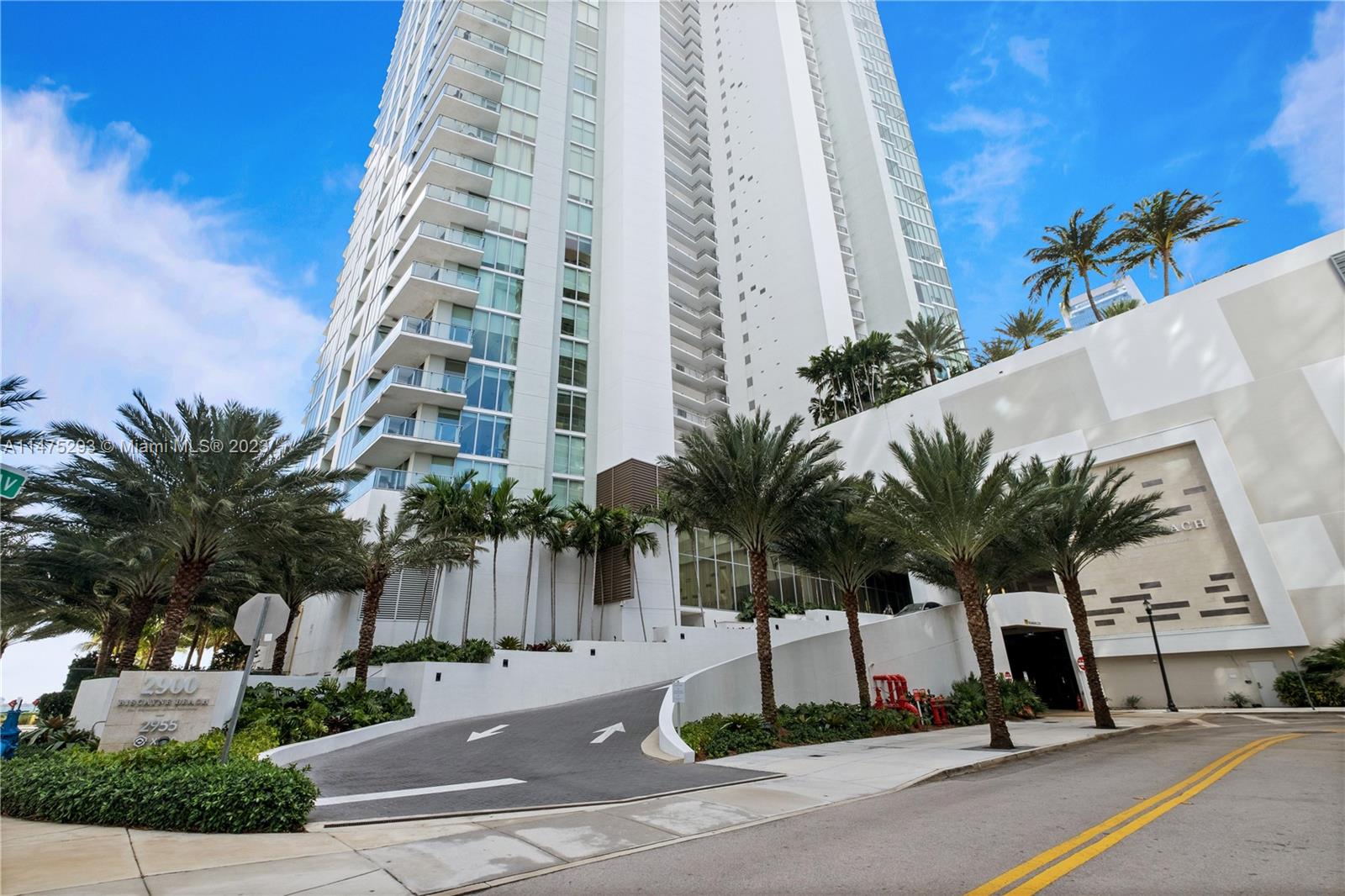 BISCAYNE BEACH CONDO - Residential