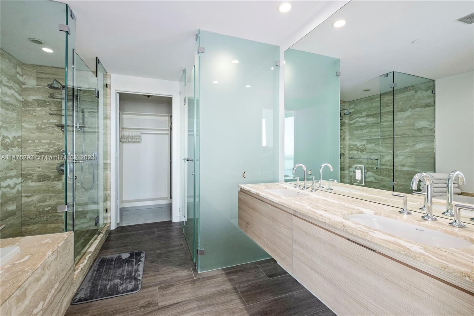 BISCAYNE BEACH CONDO - Residential