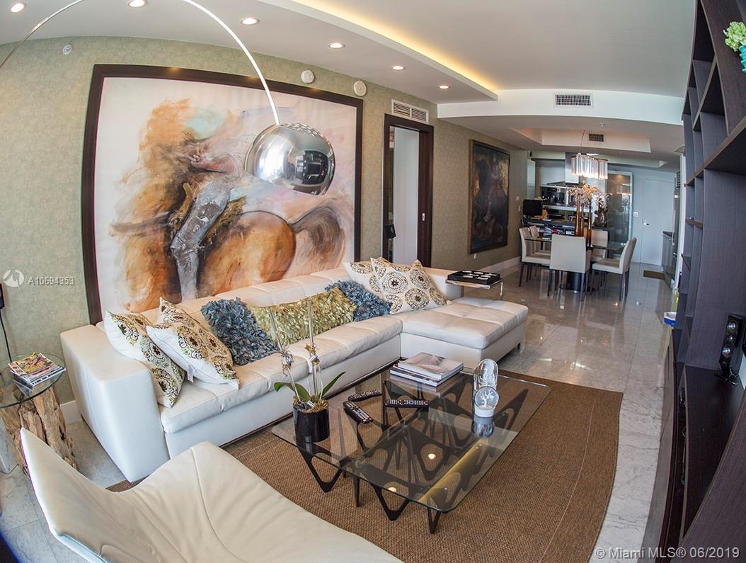 TRUMP ROYALE CONDO - Residential