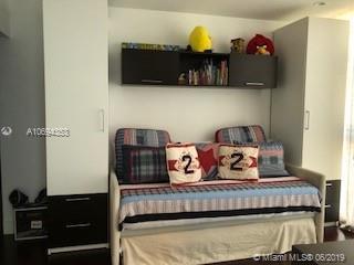 TRUMP ROYALE CONDO - Residential