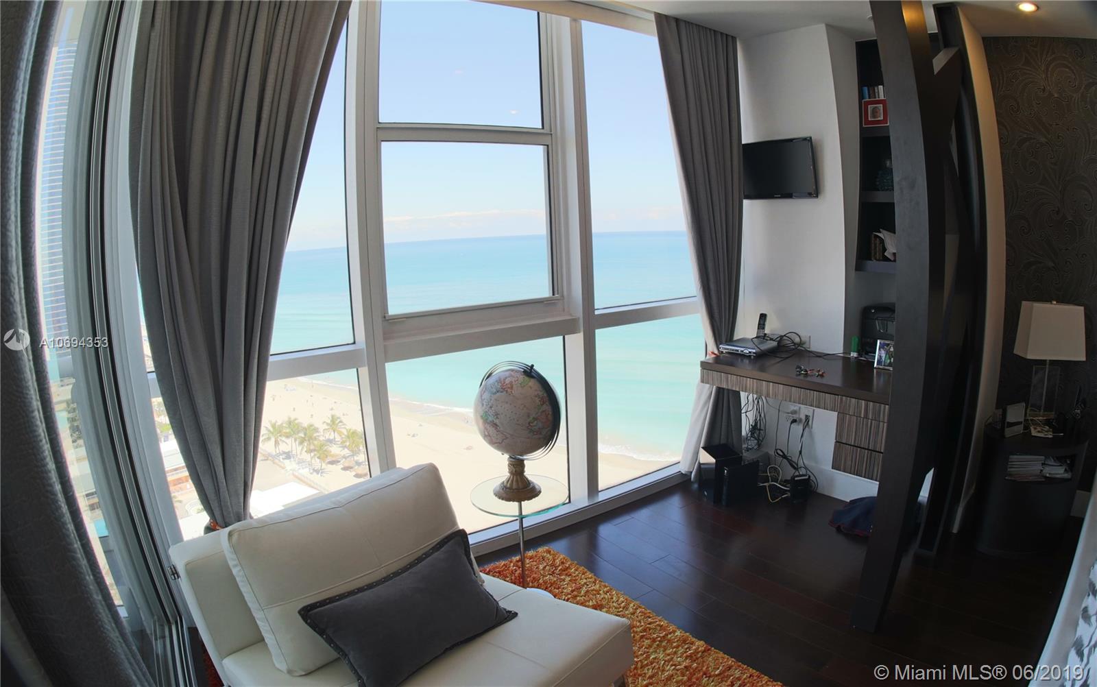 TRUMP ROYALE CONDO - Residential